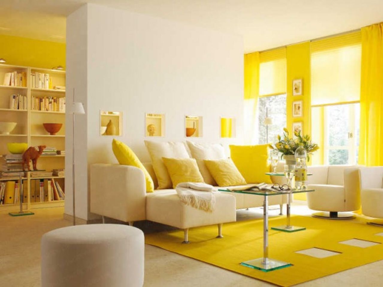 monochrome-decoration-yellow